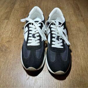 Steve Madden Women's Athletic Jogger Sneaker Size 11m Black/White‎